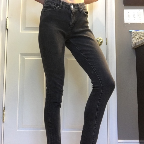 levi's 711 black skinny jeans